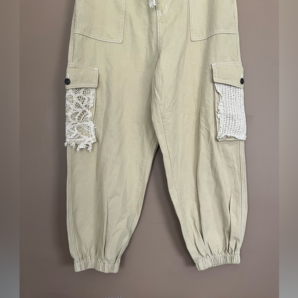 {POL} Crochet Detail Twill Cargo Jogger in Beige - Womens Medium - Picture 4 of 10